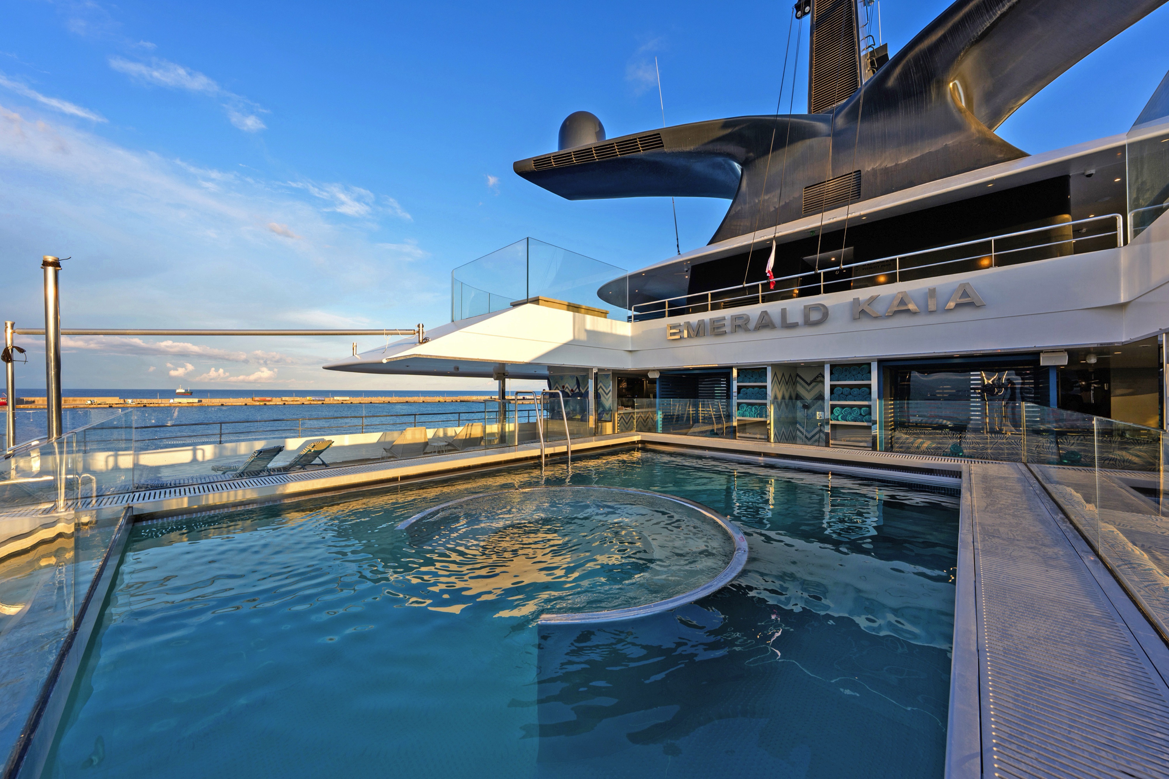 Emerald Kaia - Aqua Pool